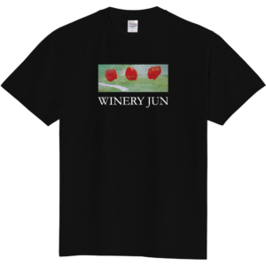 WINERY JUNの黒Tシャツ